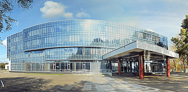 панорамные фасады учебно-тренировочного центра Ликино-Дулёво