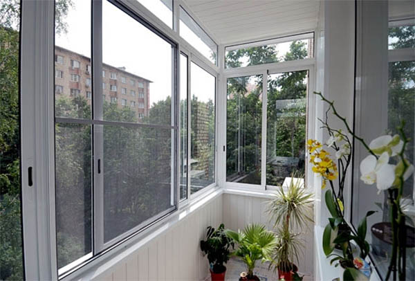 Недорогое остекление балконов и лоджий алюминиевым профилем от производителя окон Ликино-Дулёво