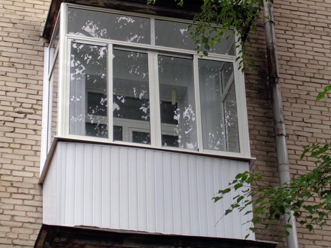 Остекление балкона в сталинке - сталинском доме Ликино-Дулёво