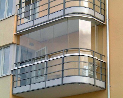 Сплошное безрамное остекление балкона без рам Ликино-Дулёво